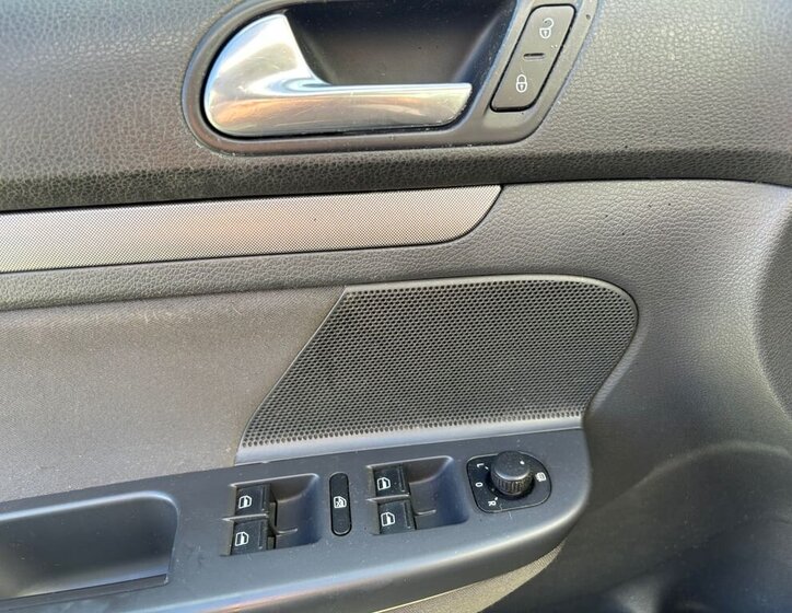 Volkswagen Golf Kombi 1,6 l 75 kw