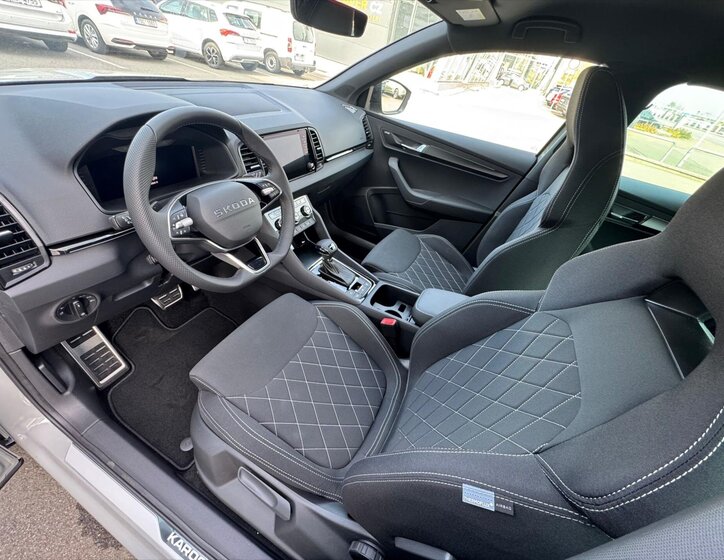 Škoda Karoq SUV / Terénní 1,5 l 110 kw