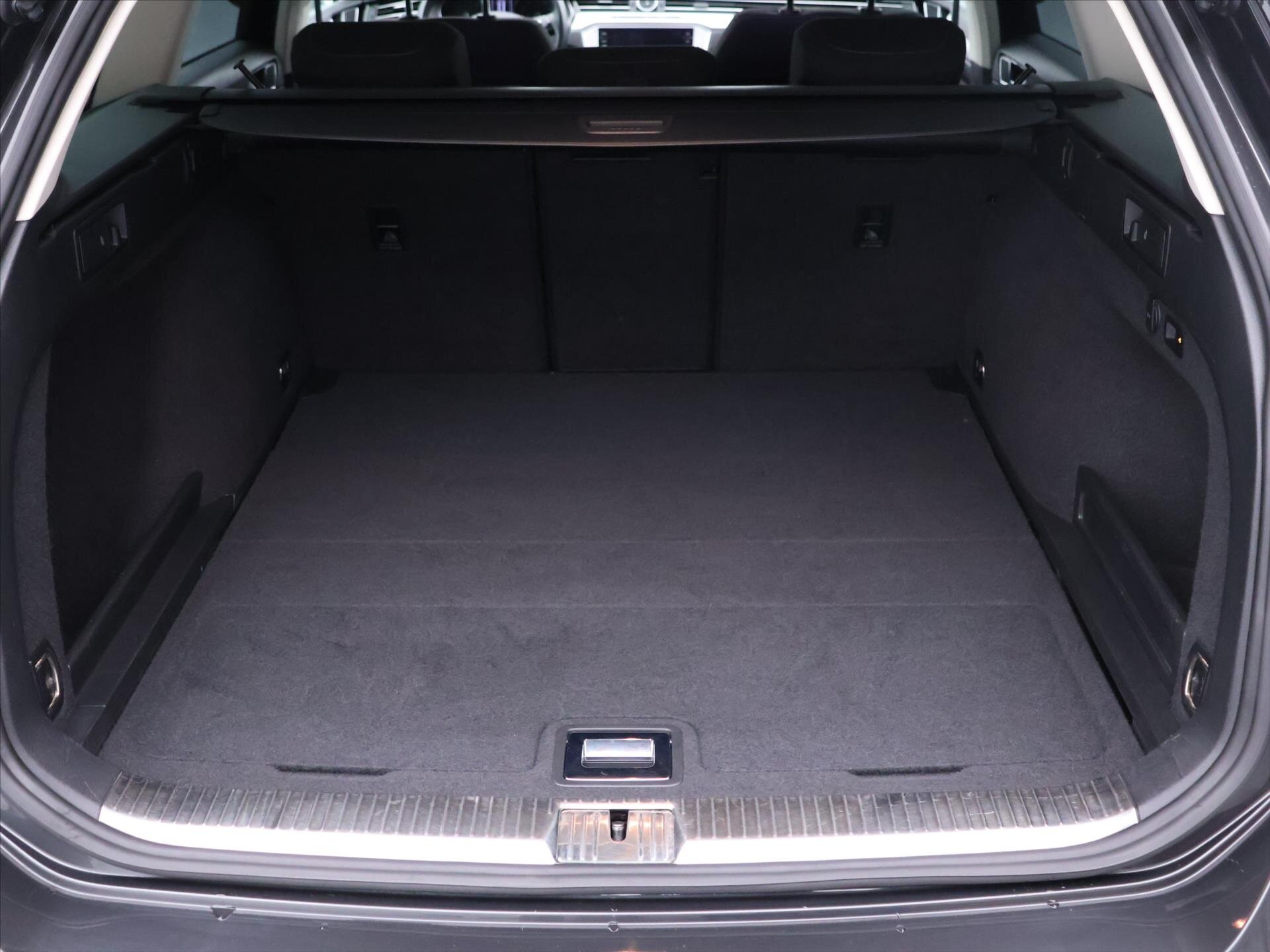 Volkswagen Passat Kombi 2,0 l 110 kw