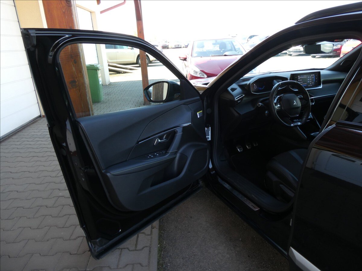 Peugeot 2008 SUV / Terénní 1,2 l 96 kw