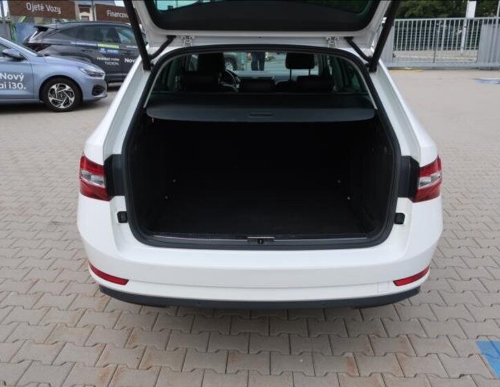 Škoda Superb Kombi 2,0 l 140 kw