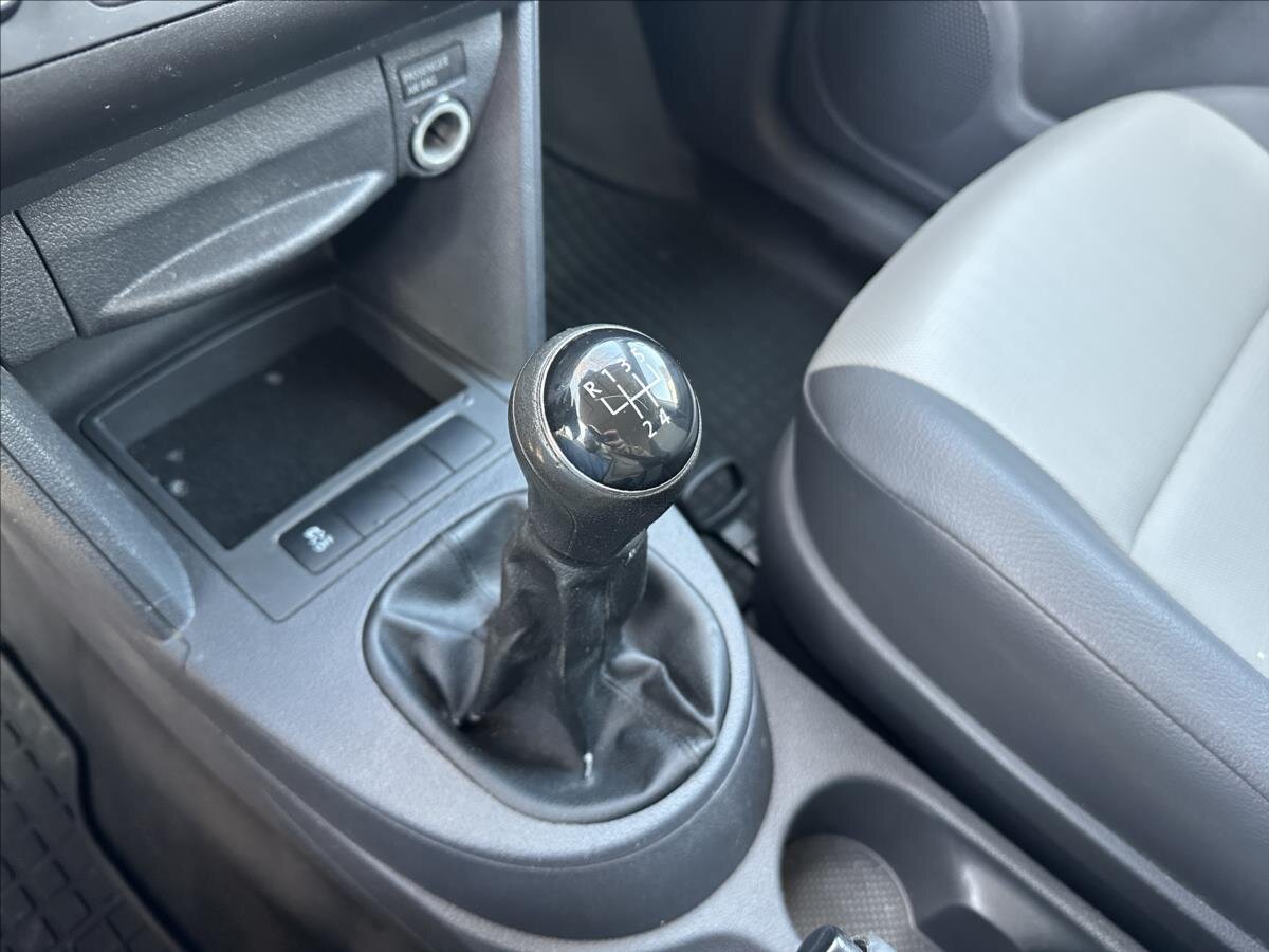 Volkswagen Caddy Kombi 1,6 l 75 kw