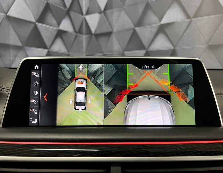 BMW Řada 7 Sedan 3,0 l 294 kw