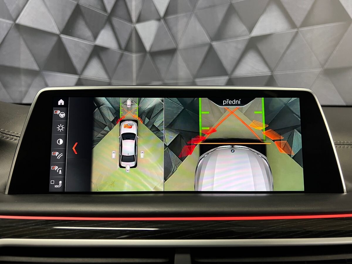 BMW Řada 7 Sedan 3,0 l 294 kw