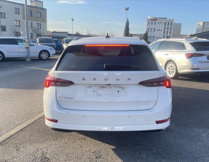 Škoda Octavia Kombi 2,0 l 110 kw