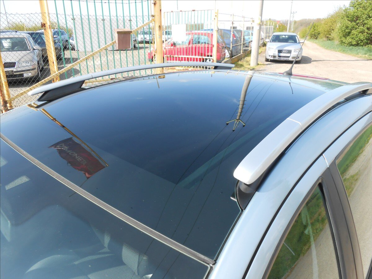 Peugeot 207 Kombi 1,4 l 54 kw