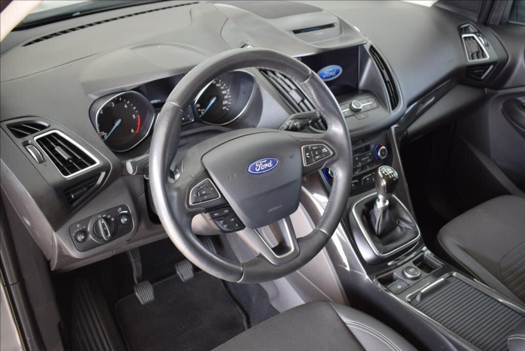 Ford Kuga SUV / Terénní 2,0 l 110 kw