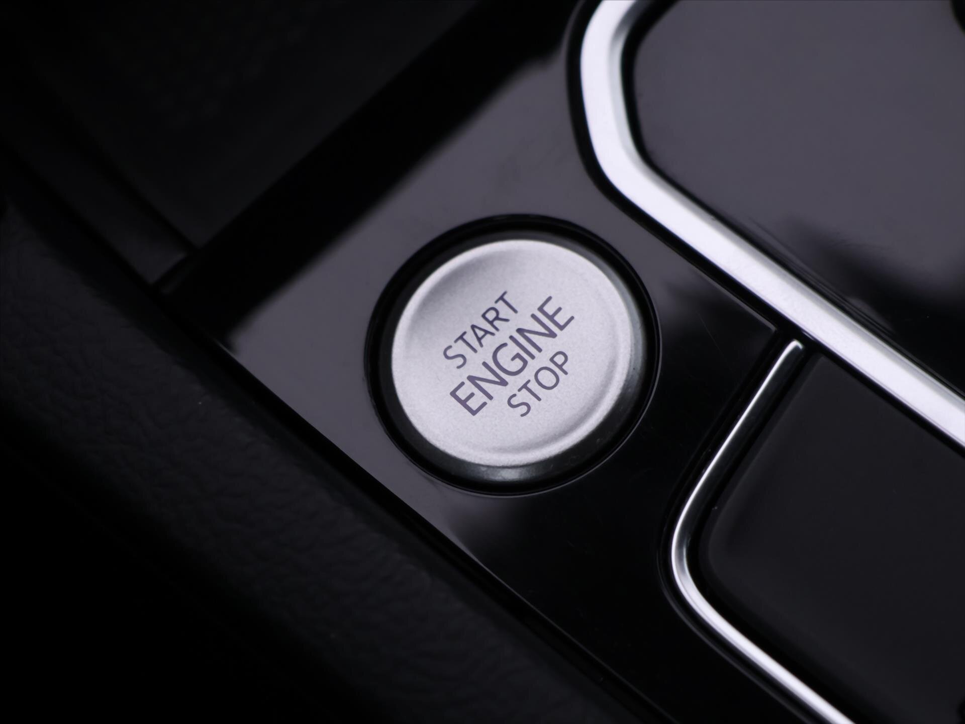 Volkswagen Passat Sedan / Limuzína 1,5 l 110 kw