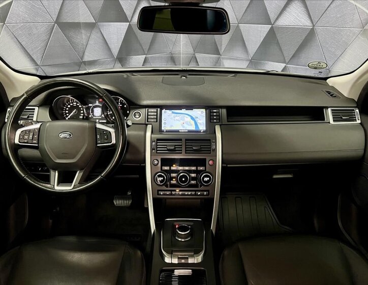 Land Rover Discovery SUV / Terénní 2,0 l 132 kw