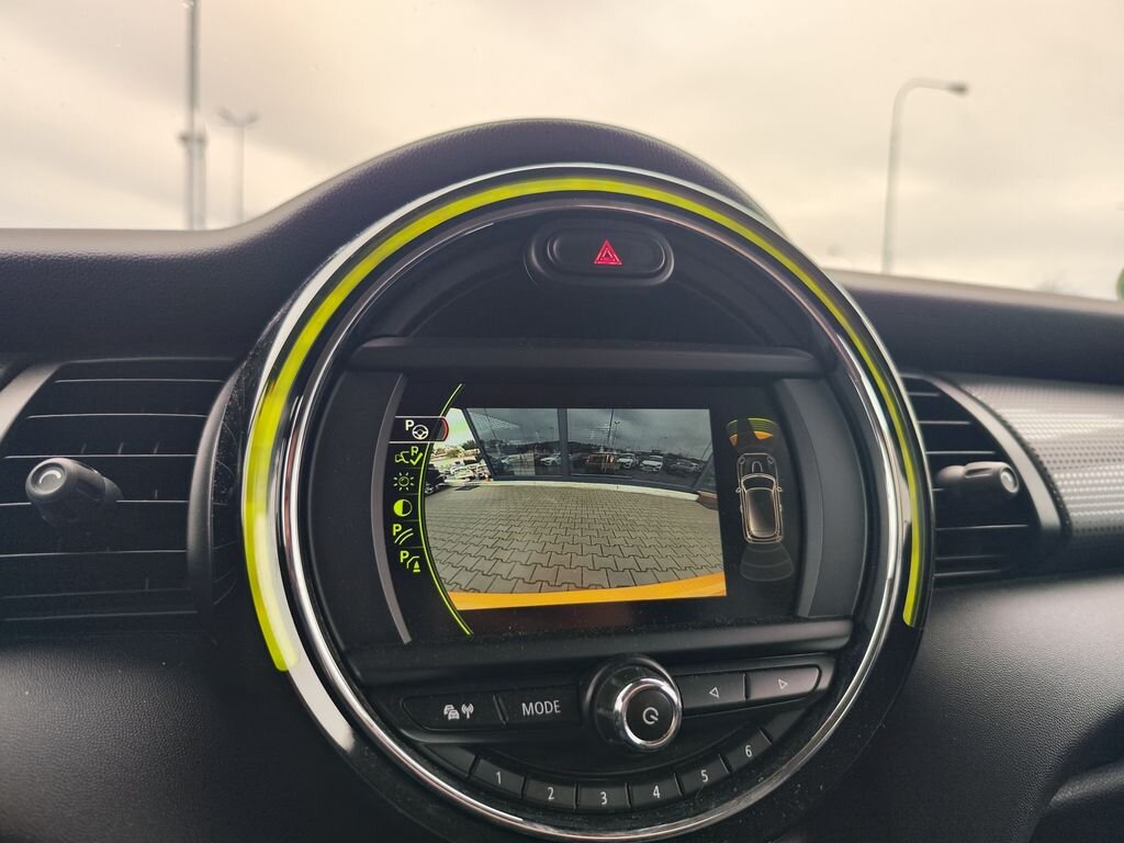 Mini Cooper Hatchback 1,5 l 100 kw