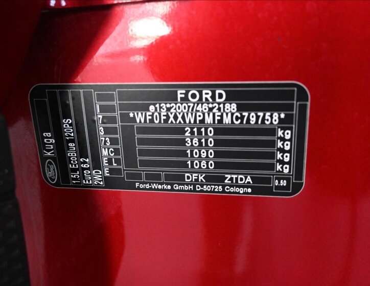 Ford Kuga SUV / Terénní 1,5 l 88 kw