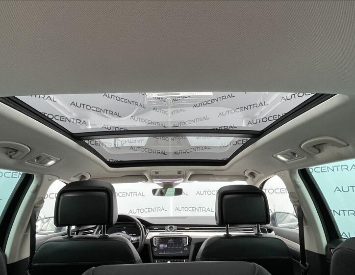 Volkswagen Passat Kombi 2,0 l 176 kw