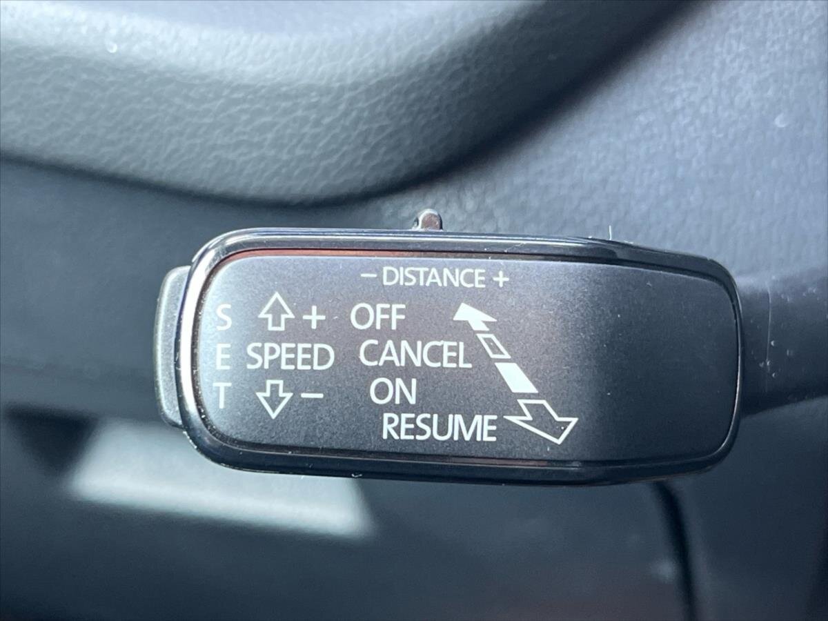 Škoda Octavia Sedan / Limuzína 1,5 l 110 kw