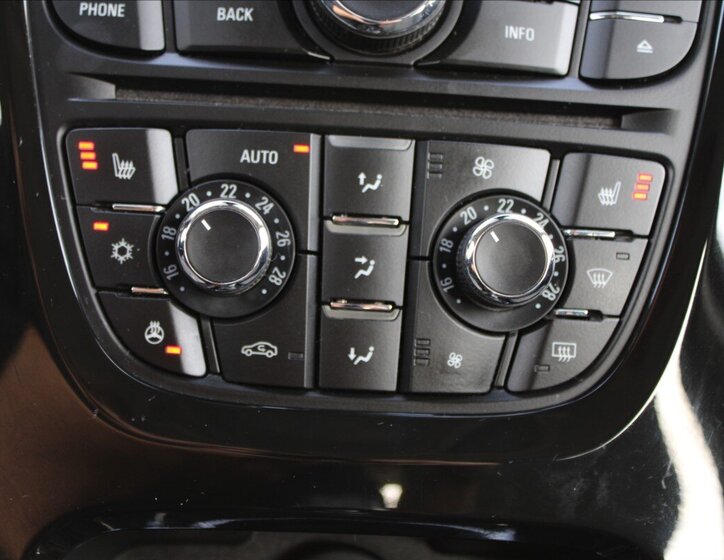 Opel Astra Kombi 2,0 l 121 kw