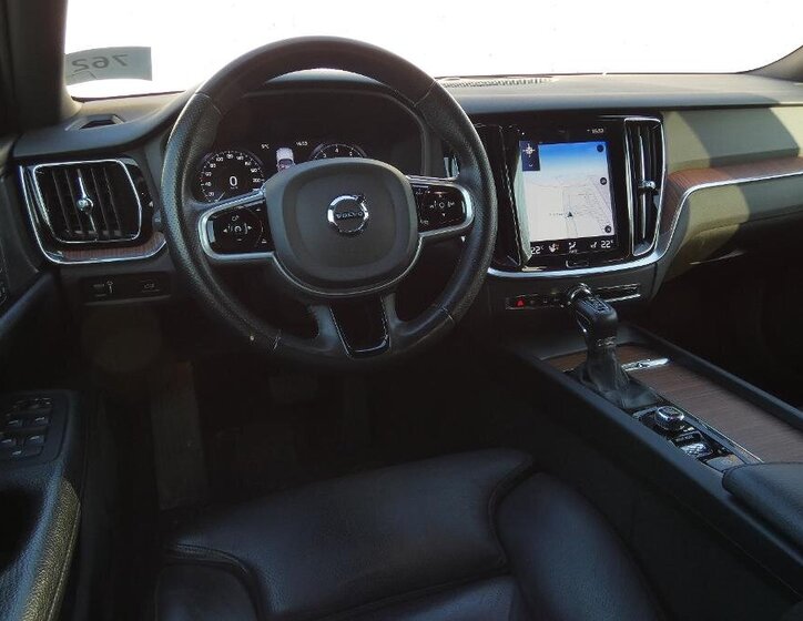 Volvo V60 Kombi 2,0 l 184 kw