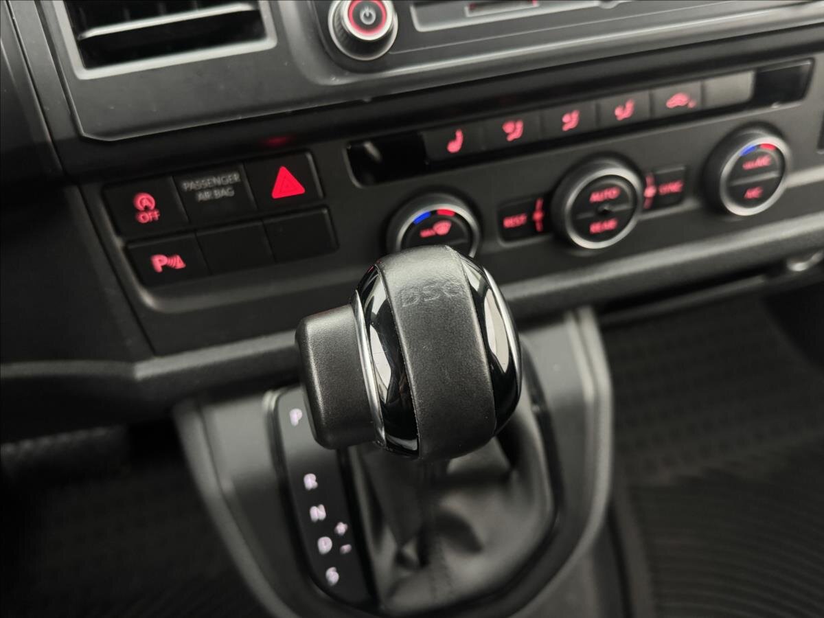 Volkswagen Caravelle Kombi 2,0 l 110 kw