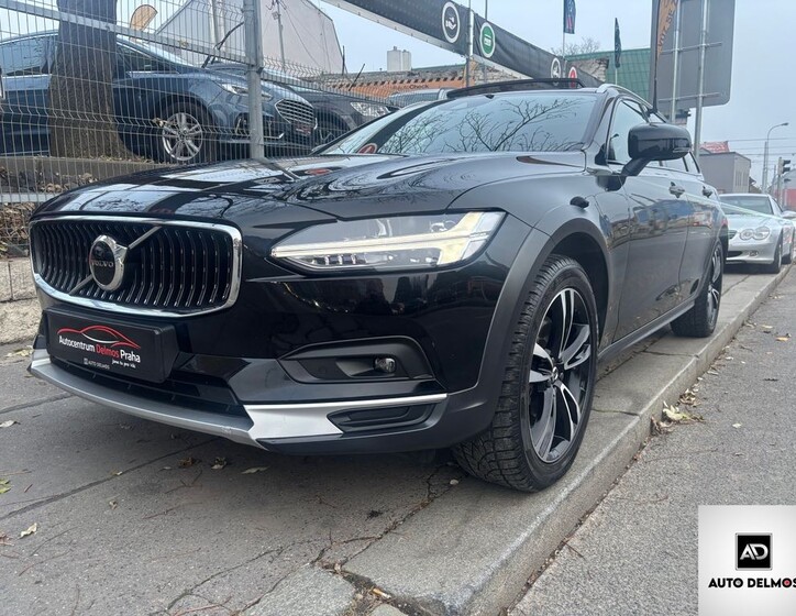 Volvo V90 53