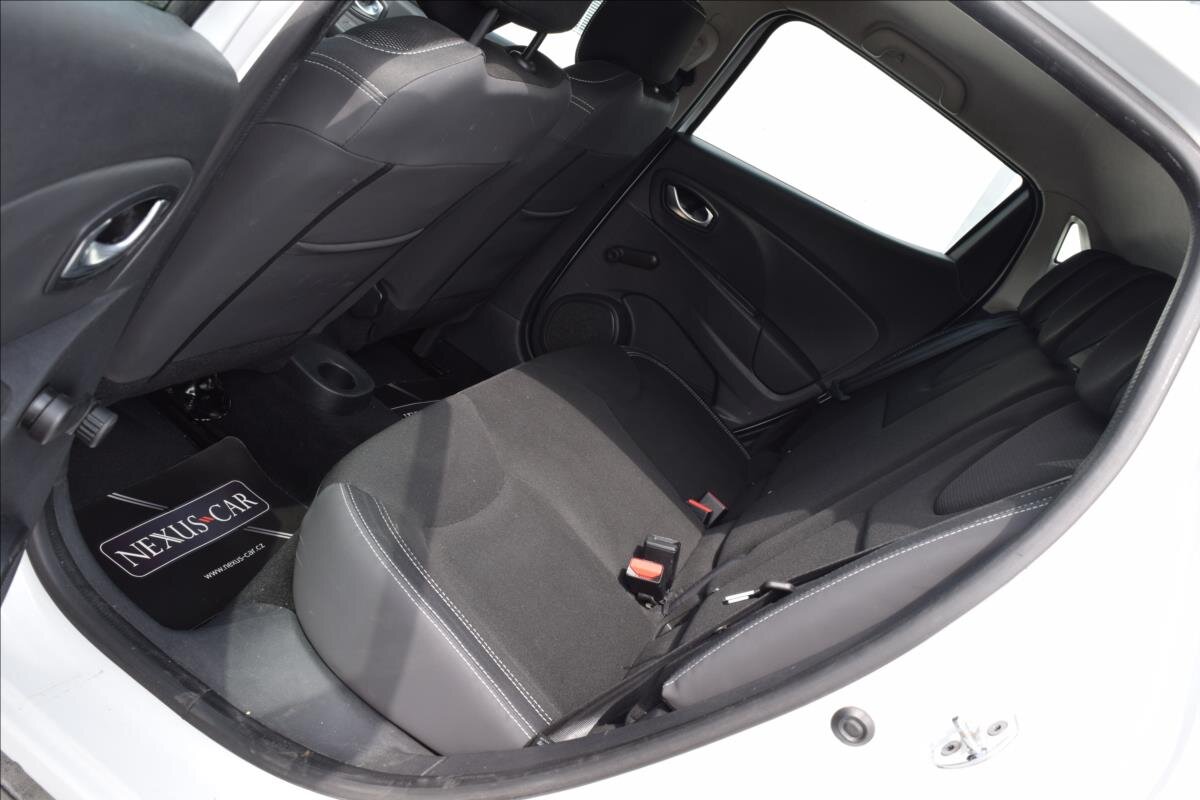 Renault Clio Hatchback 1,1 l 54 kw