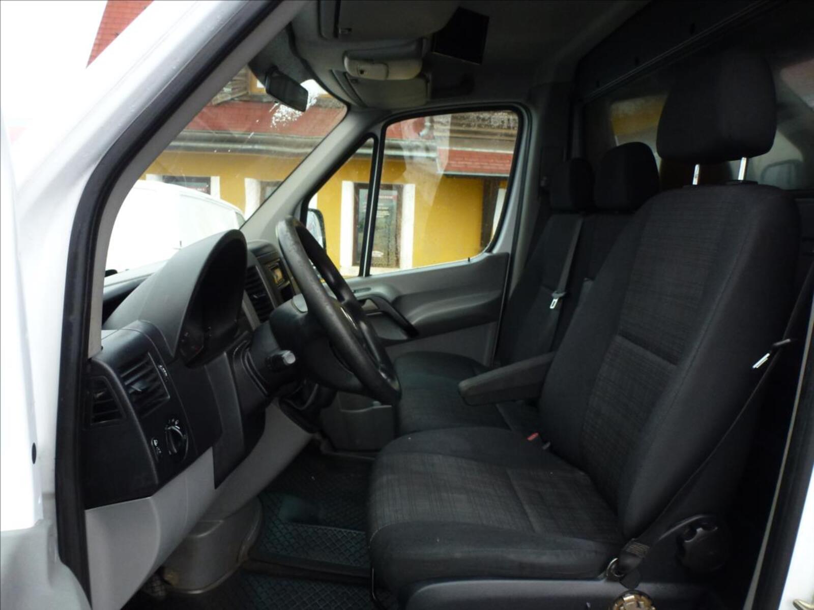 Mercedes-Benz Sprinter 17