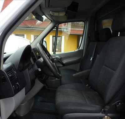 Mercedes-Benz Sprinter 17