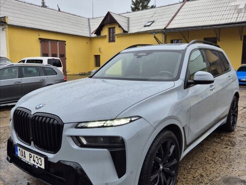 BMW X7 SUV / Terénní 3,0 l 250 kw