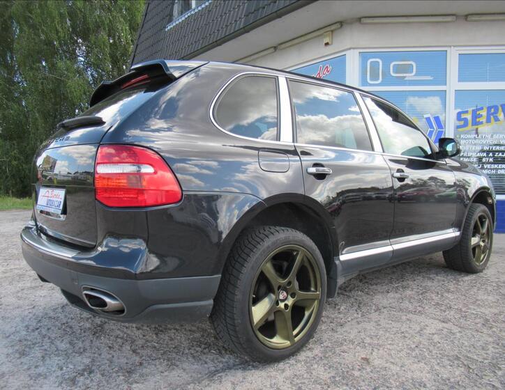 Porsche Cayenne 4