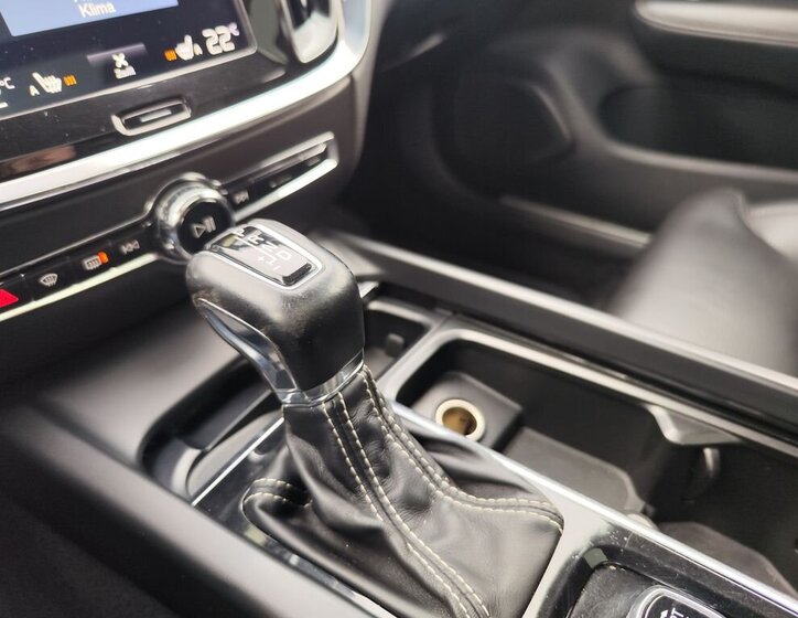 Volvo V60 Kombi 2,0 l 240 kw