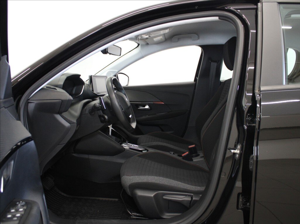 Peugeot 208 Hatchback 1,2 l 74 kw