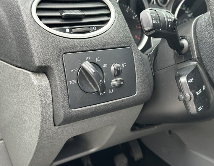 Ford Focus Hatchback 1,6 l 74 kw