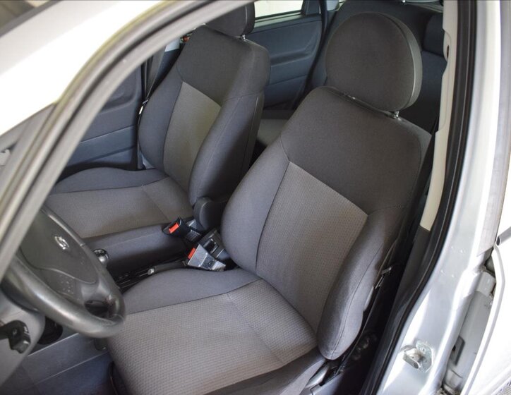 Opel Meriva MPV 1,7 l 74 kw