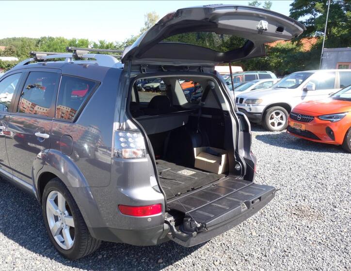 Mitsubishi Outlander 16