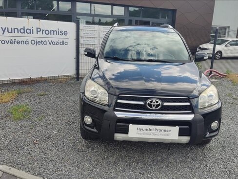 Toyota RAV4 SUV / Terénní 2,2 l 110 kw