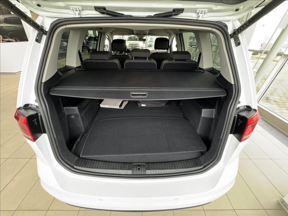 Volkswagen Touran MPV 1,5 l 110 kw