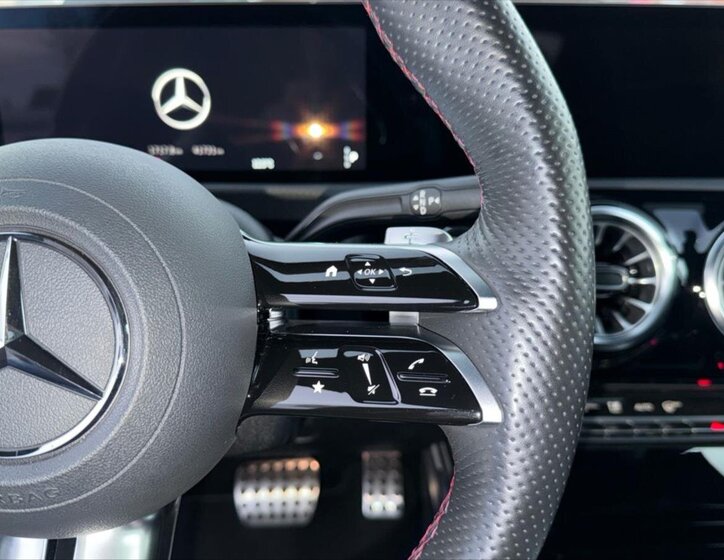 Mercedes-Benz CLA 18