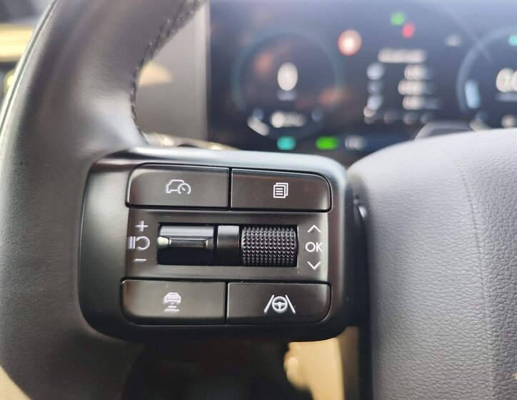 Hyundai Santa Fe SUV / Terénní 1,6 l 158 kw