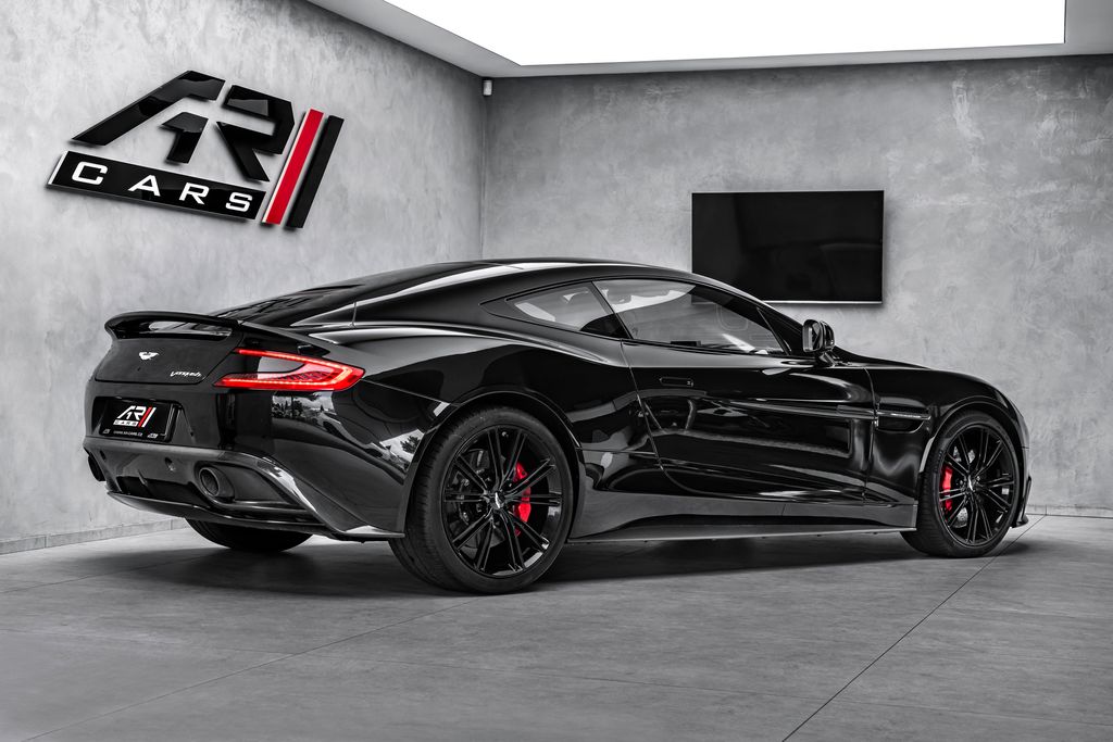 Aston Martin Vanquish