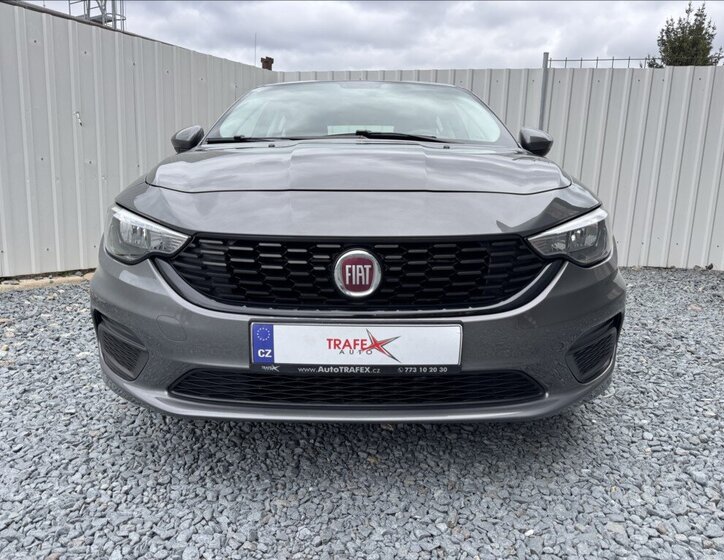 Fiat Tipo Sedan / Limuzína 1,4 l 70 kw