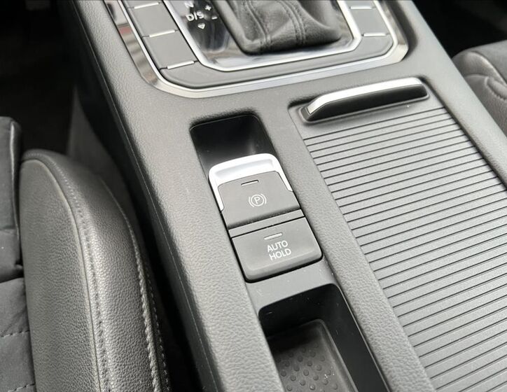 Volkswagen Passat 24