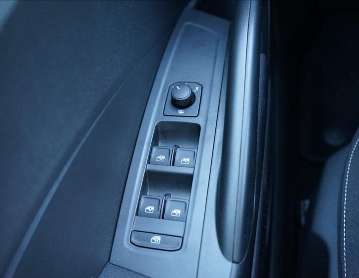 Škoda Fabia Hatchback 999,0 59 kw