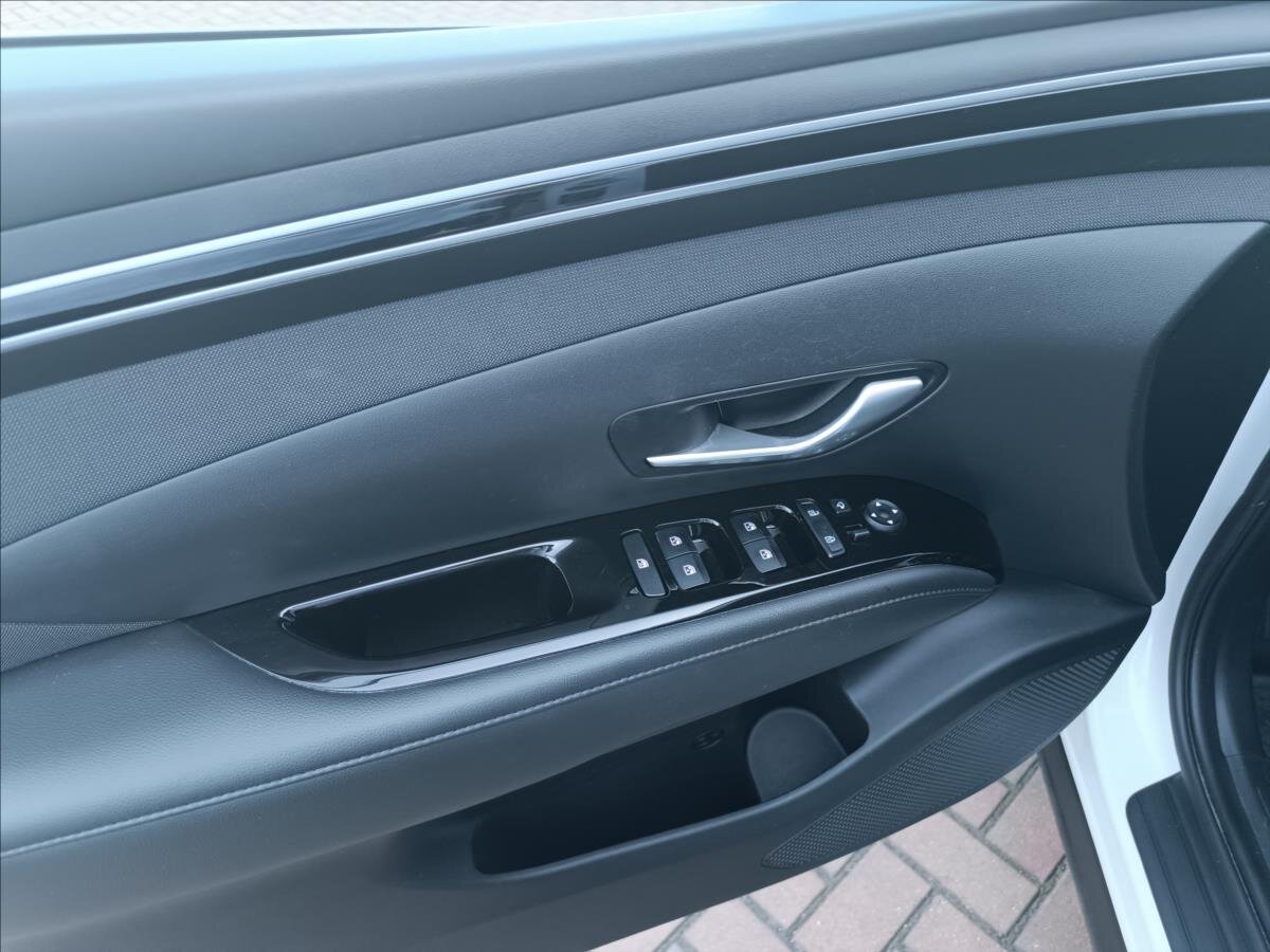 Hyundai Tucson SUV / Terénní 1,6 l 100 kw