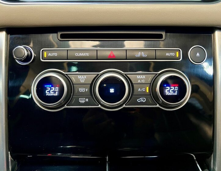 Land Rover Range Rover SUV / Terénní 4,4 l 250 kw