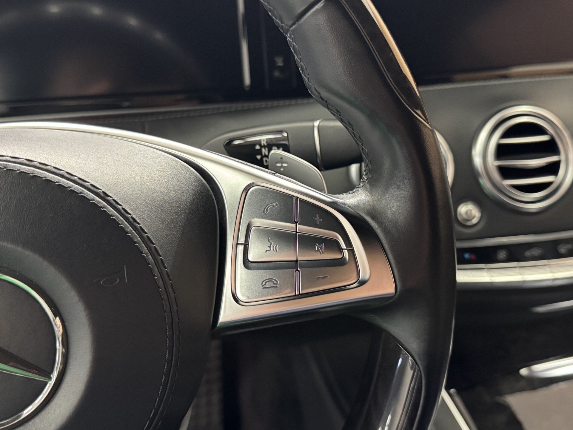 Mercedes-Benz Třídy S Kupé 4,7 l 335 kw