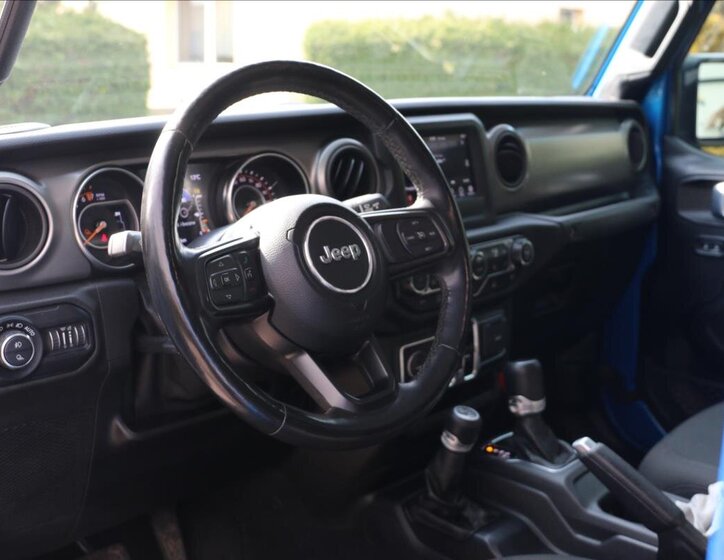 Jeep Gladiator Pick-up 3,7 l 210 kw