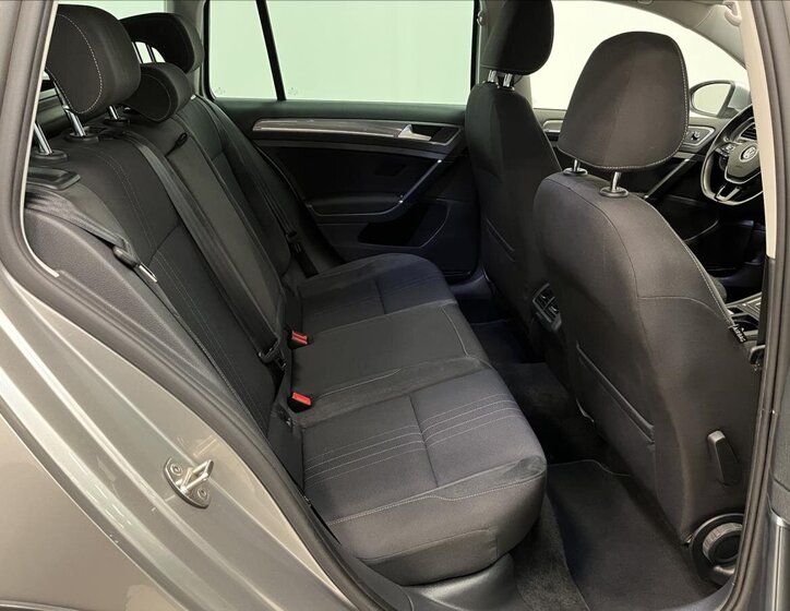 Volkswagen Golf Kombi 2,0 l 135 kw