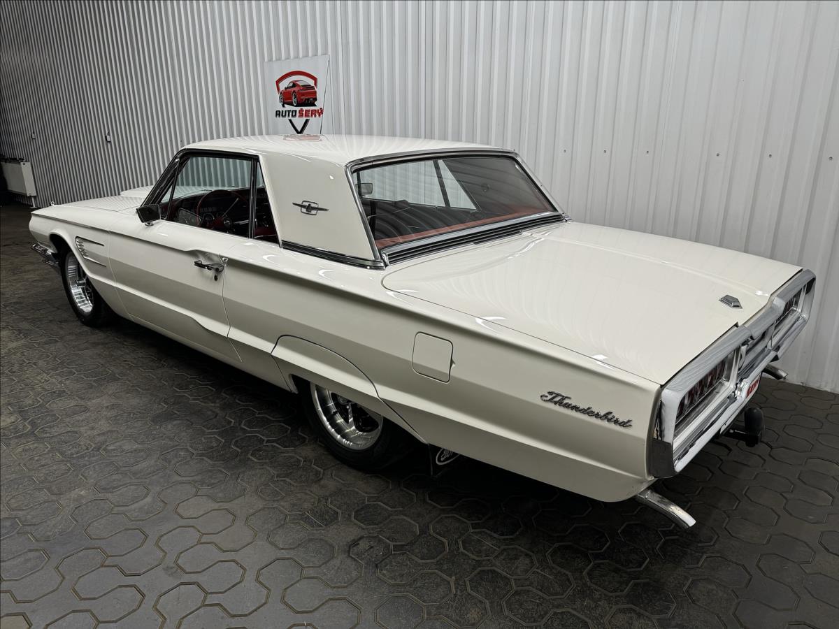 Ford Thunderbird