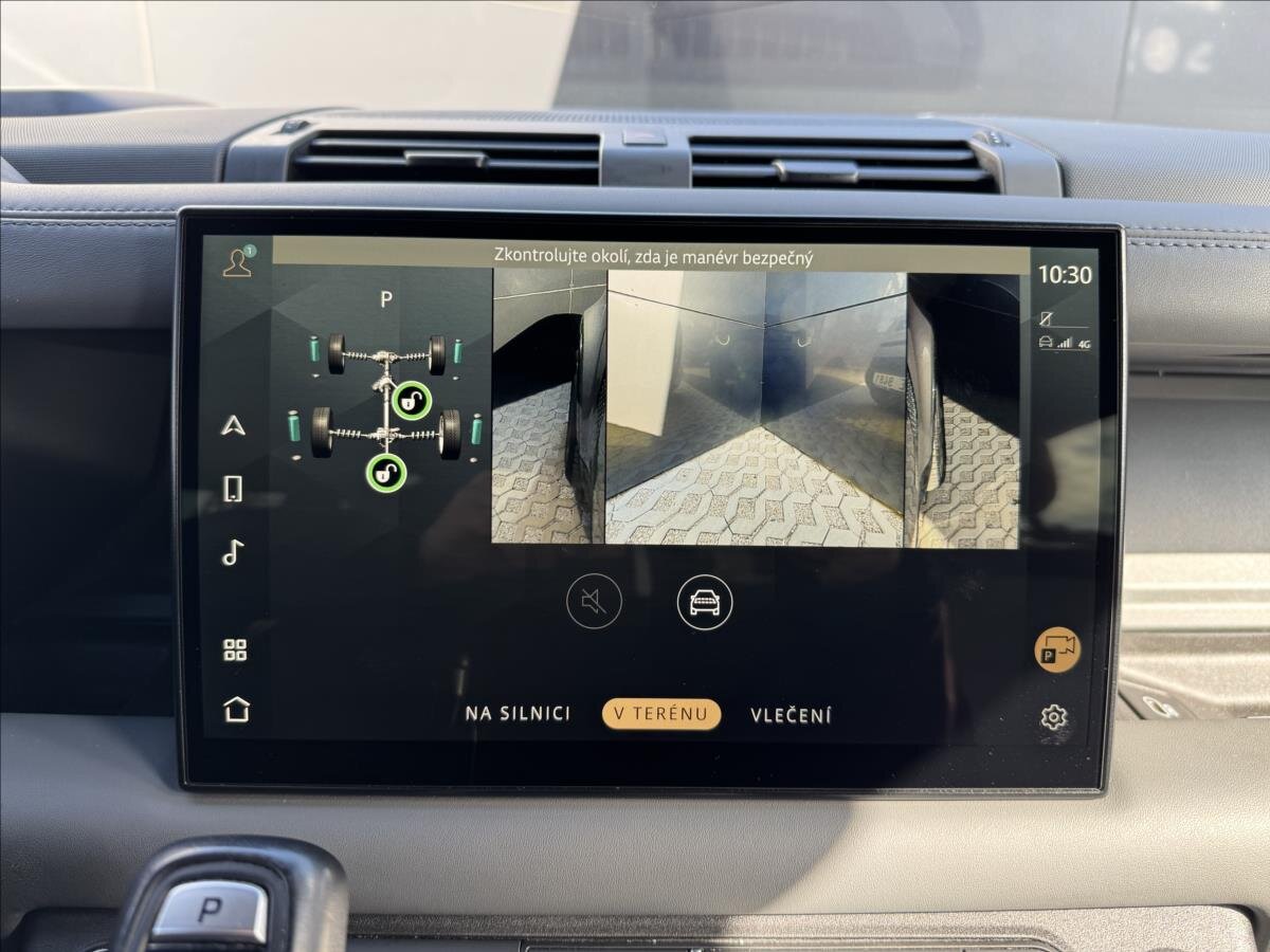 Land Rover Defender SUV / Terénní 3,0 l 221 kw