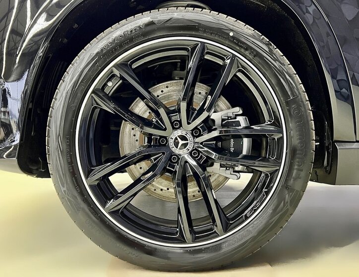 Mercedes-Benz GLS SUV 3,0 l 280 kw