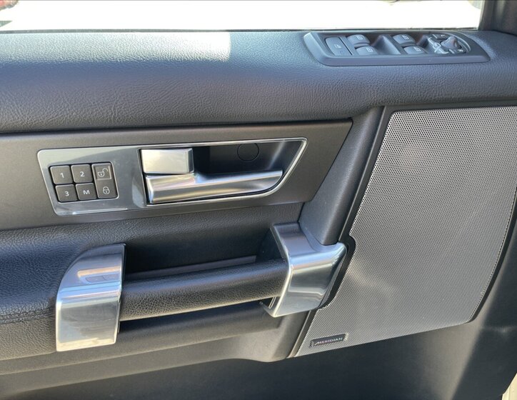 Land Rover Discovery SUV / Terénní 3,0 l 188 kw