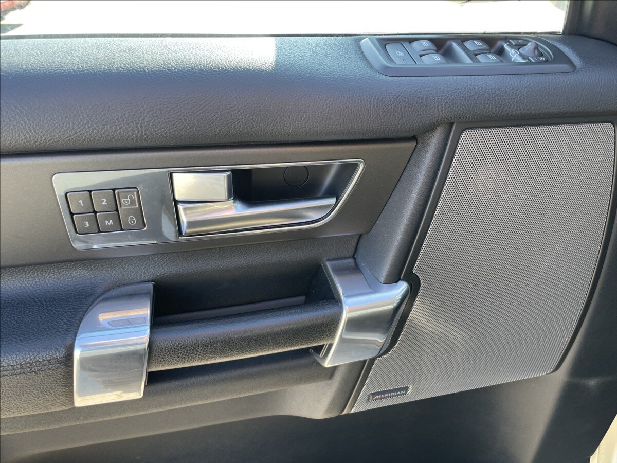 Land Rover Discovery SUV / Terénní 3,0 l 188 kw