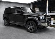 Land Rover Defender 4